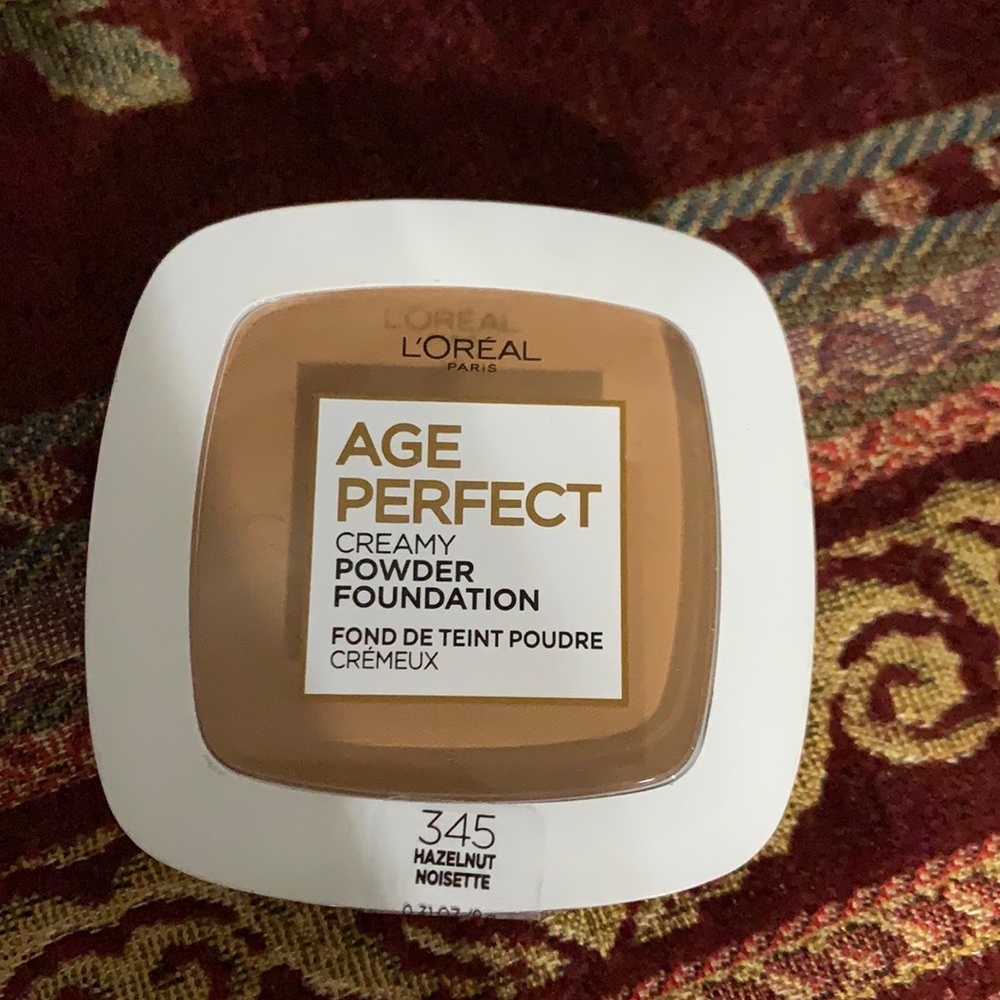 NWT L’Oréal age perfect creamy powder foundation 345 hazelnut - Picture 1 of 3